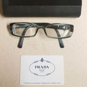 Prada frames